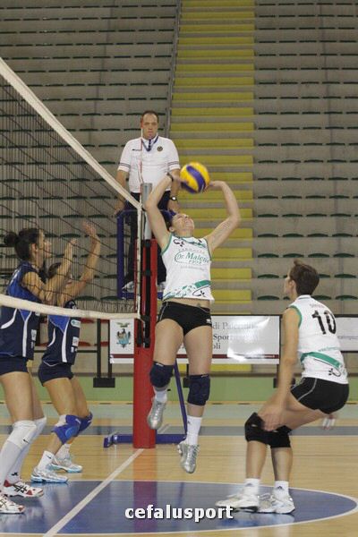 111030 volley 095_tn.jpg